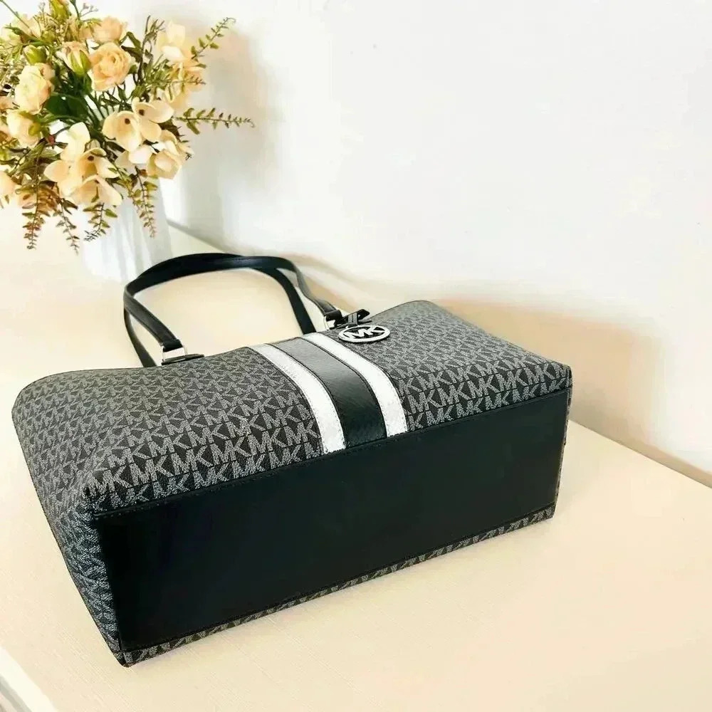 Michael Kors Sheila Large Signature Logo and Metallic Tote Bag Black - Picture 6 of 10